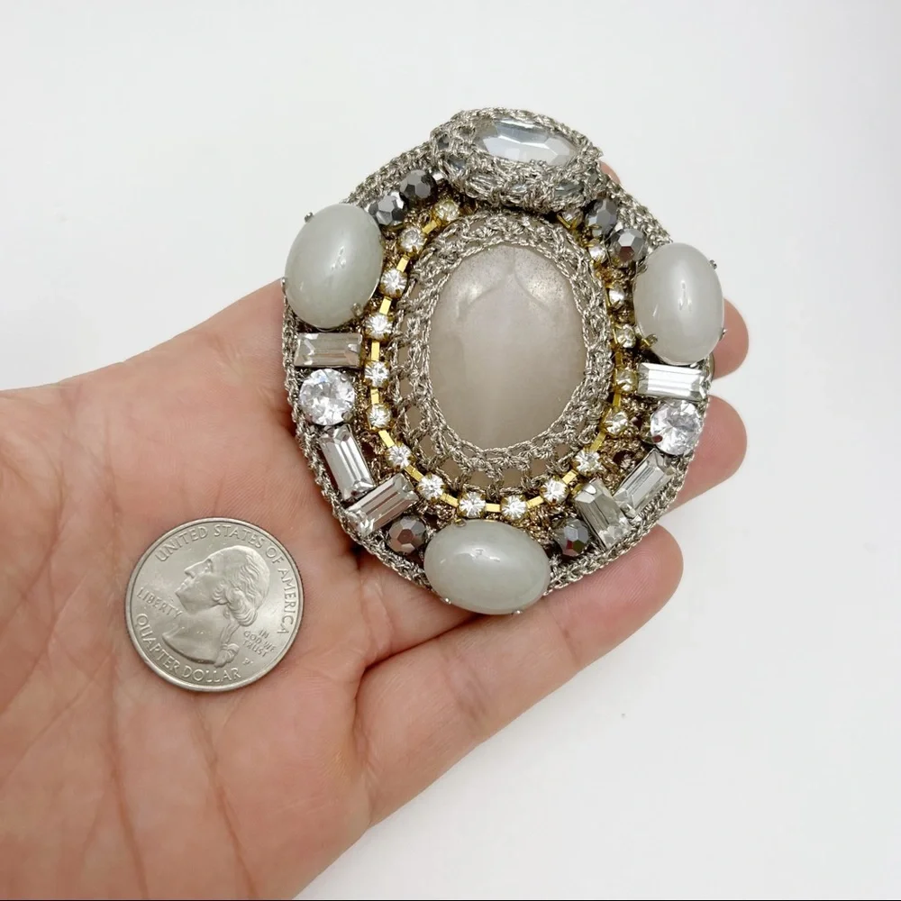 Ottaviani Bijoux Metallic Silver Crochet Cabochon Rhinestone Crystal Brooch